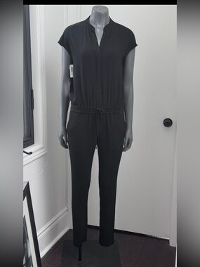 Babaton Black V-Neck Drawstring Jumpsuit